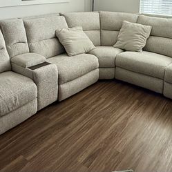 Large Power Reclining Sectional Sofa – Storage, Cup Holders – $900