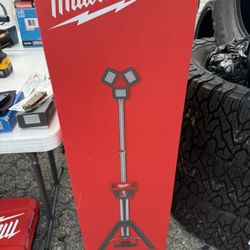 ROCKET Tower light/ And Charger M18.. BRAND NEW.. $400