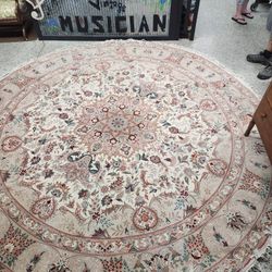 Round Rug