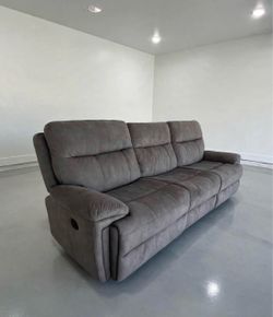 3-piece power reclining modular sofa