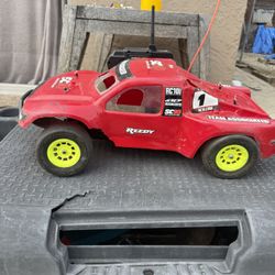 Team Associated SC10