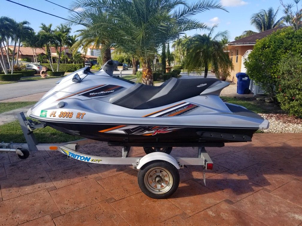 2011 Yamaha VXR Supercharged for Sale in Miami, FL OfferUp