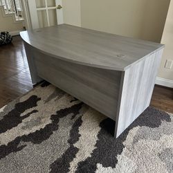 Beautiful Desk ! 