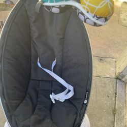 Mamaroo 4moms