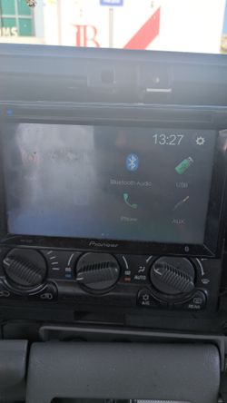 Pioneer AVH-241EX
DVD receiver
