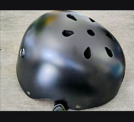 Large bicycle helmet