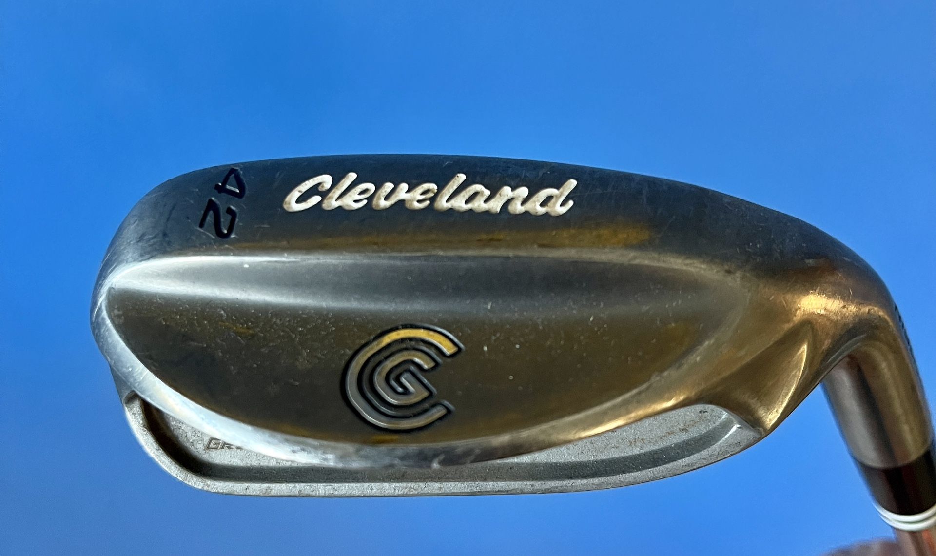 Cleveland 42 Degree Niblick Chipper With Steel Shaft