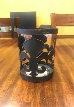Candle holder