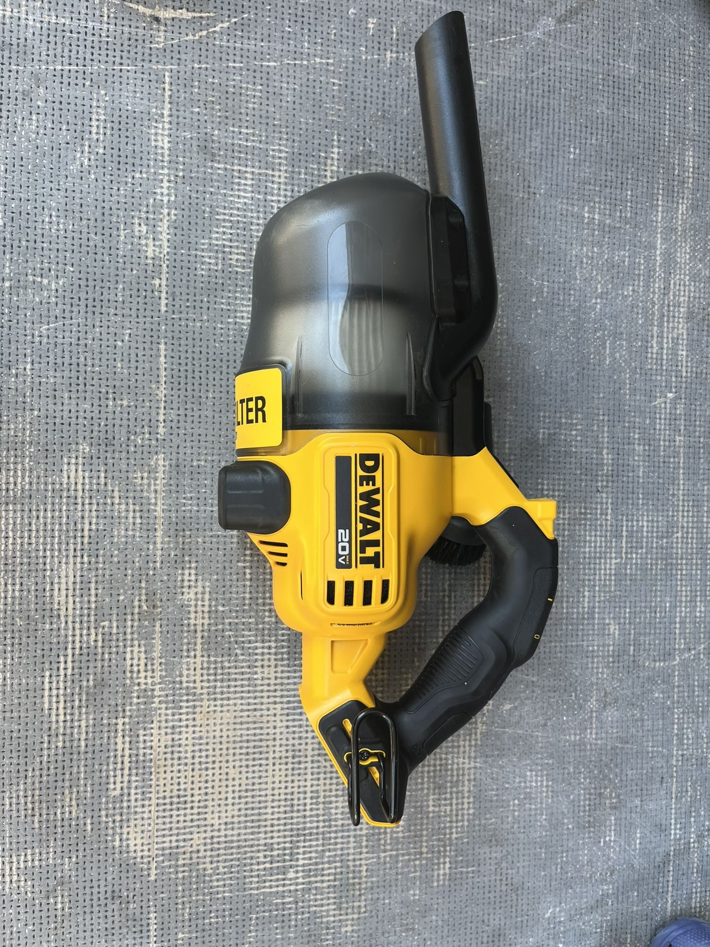 DEWALT Bagless 20V MAX Stick Cordless General Dirt Filter Handheld Vacuum