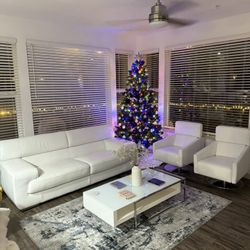 White sofa + White Chairs 