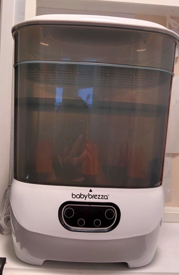 (New) Baby Brezza Bottle Sterilizer and Dryer