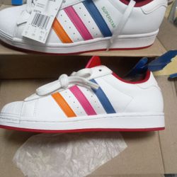Adidas Women Size 8.5 New 