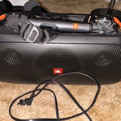 JBL PartyBox On The Go