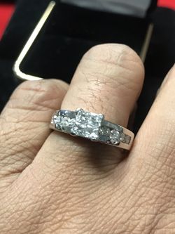14k white gold diamond ring perfect for holiday