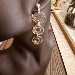 Vintage Gold Tone Swirl Dangle Earrings