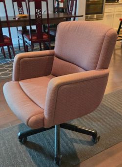 Stow & Davis low back lounge chair desk chair