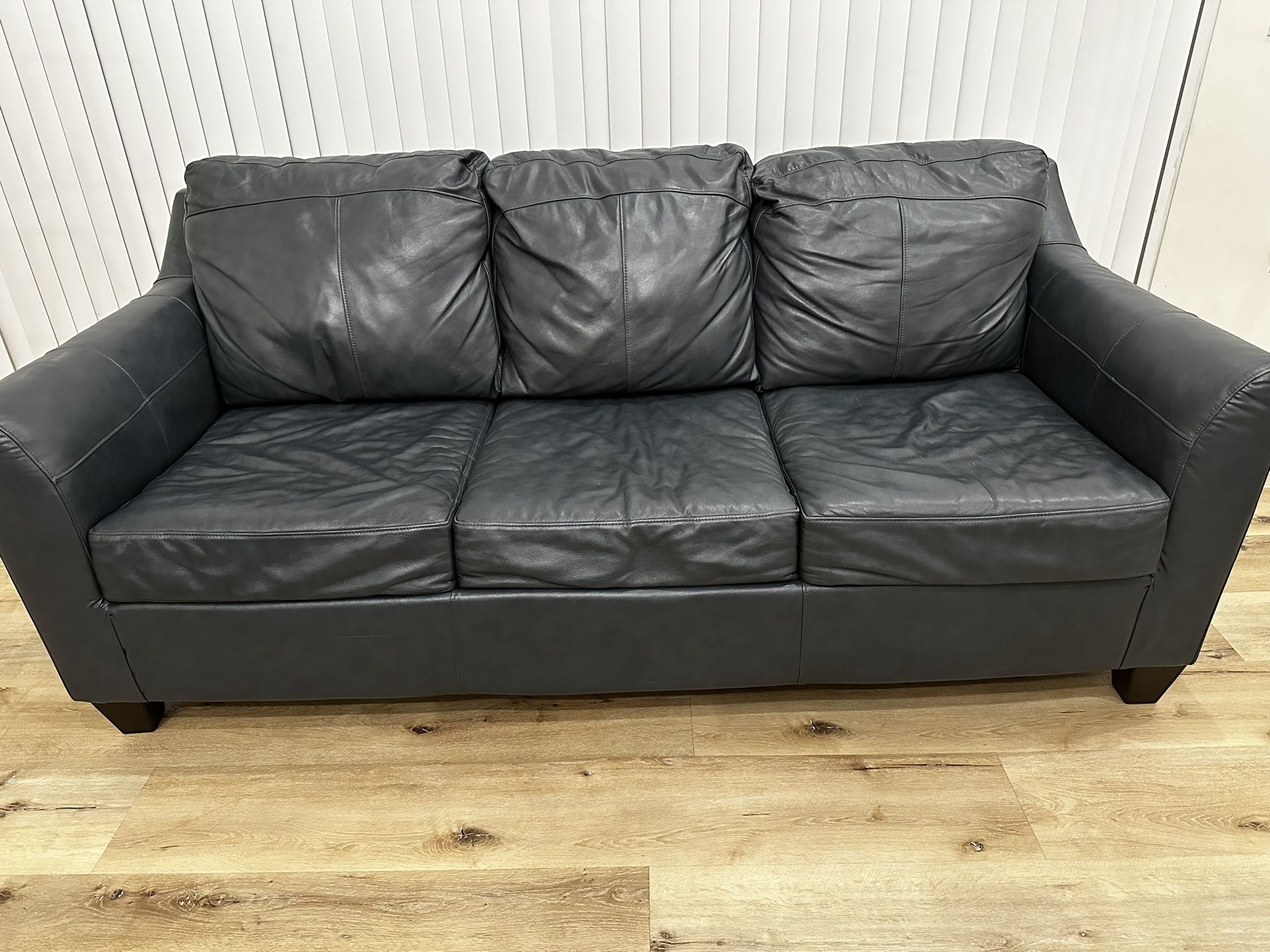 Queen Leather Sleeper Sofa