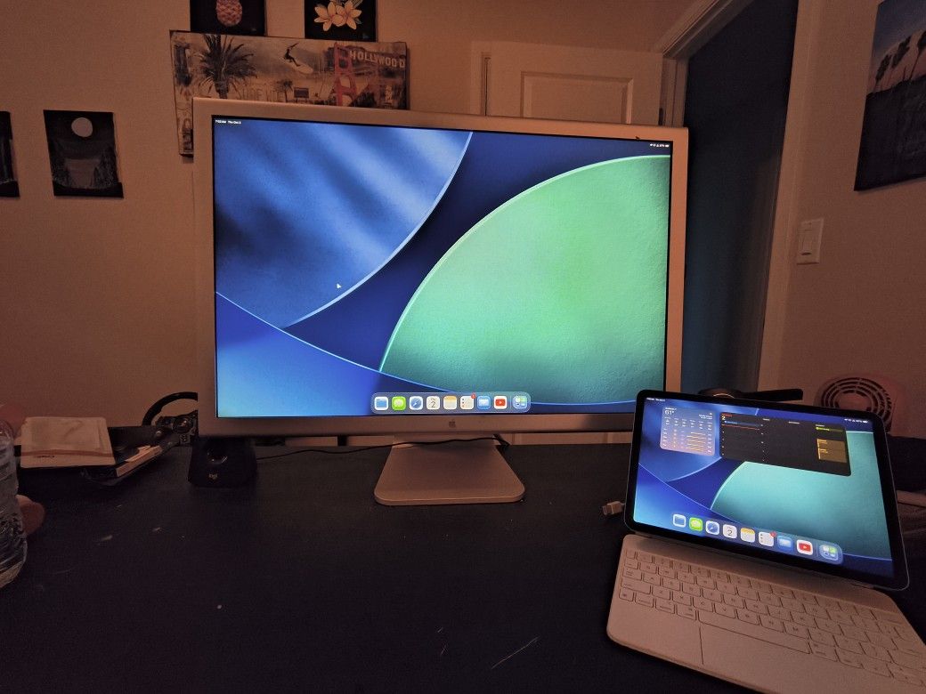 30 Inch Apple Monitor
