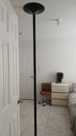 Stripper pole