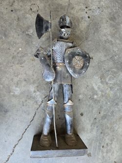 Medieval Knight Statue 3ft
