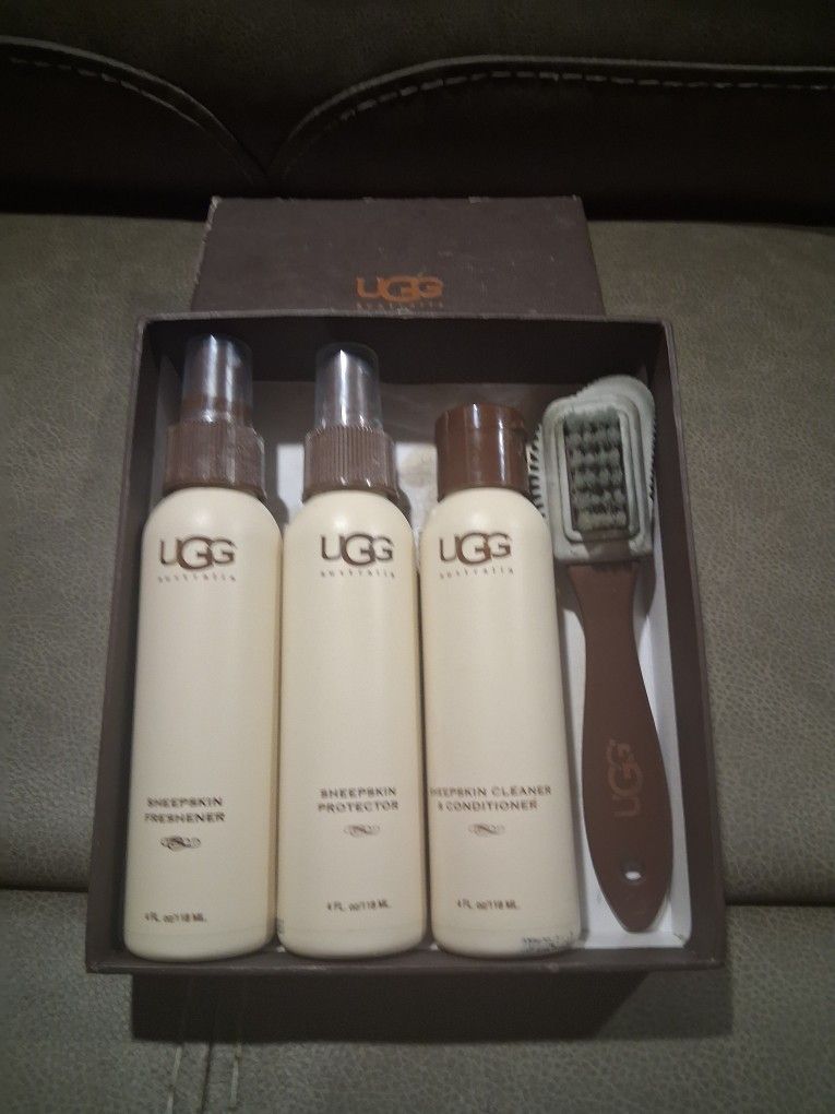 Ugg Sheepskin Care kit