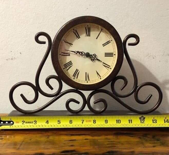 Reloj Antiguo De Metal