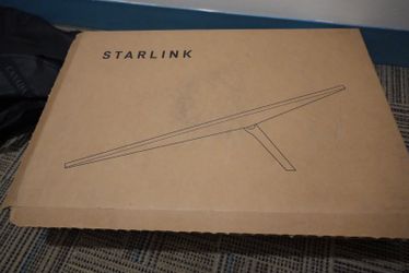 Starlink Standard Kit (Gen 2 Rectangular Dish) – Like New, Used 10 Days + Bonus Mount