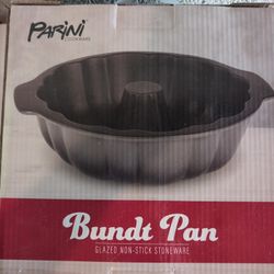 Bundt Pan Stoneware