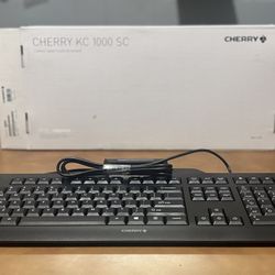 (BULK‼️) 31 SMART KEYBOARD BRAND NEW IN BOX
