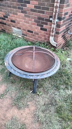 Metal fire pit