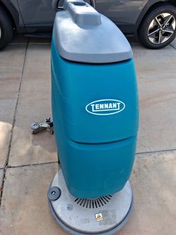 Tennant T3 Floor Scrubber