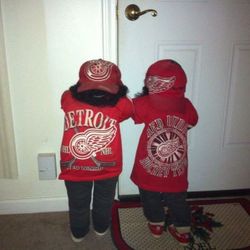 A set of Vintage timeout dolls Red Wings authentics