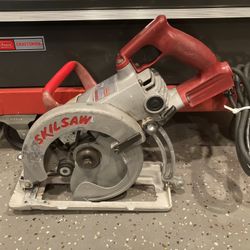 Skilsaw Mag 77 Worm Drive 7-1/4”. Magnesium 