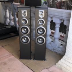 Jbl Tower Speakers And Center. 