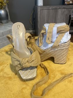 Sam Edelman Beige Bow sandals size 8