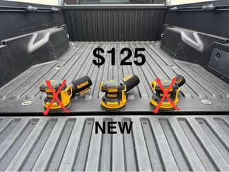 NEW DEWALT 20V MAX XR Cordless Brushless 5 in. Random Orbital Sander (Tool Only) **1 Available**