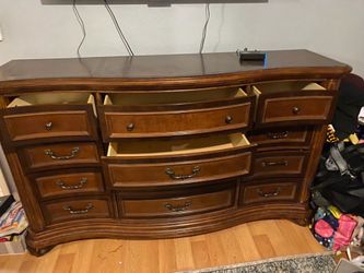 Wooden bed set