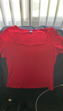 XL ladies red top