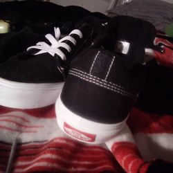 Youth vans. Size  4.5