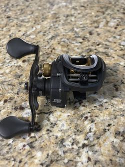 Lew's Classic Pro Speed Spool Baitcast Reel for Sale in Fresno, CA - OfferUp