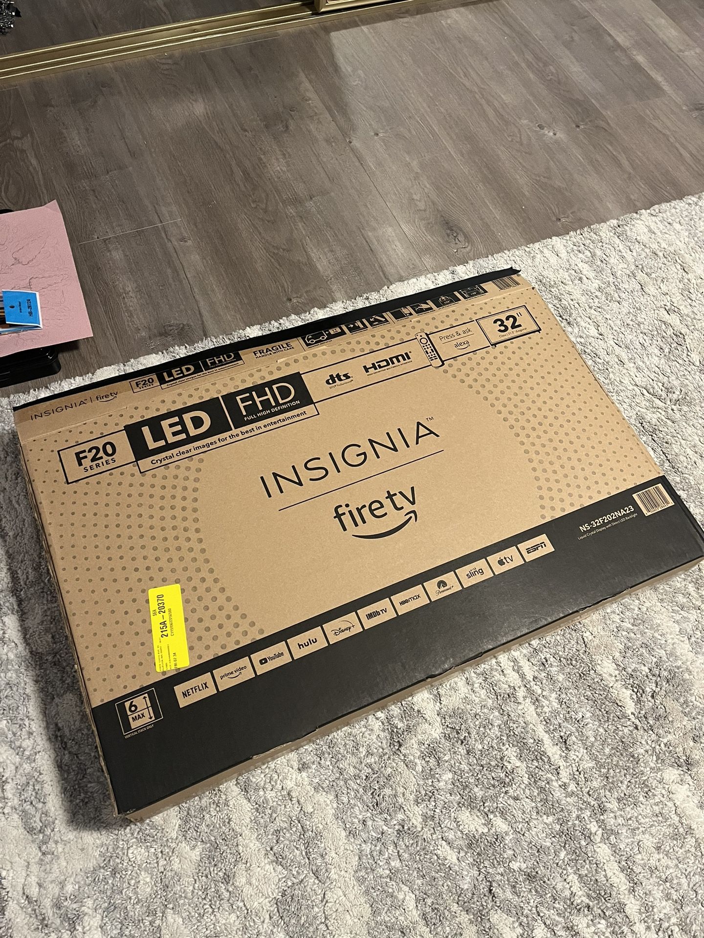 INSIGNIA 32-inch Class F20 Series Smart Full HD 1080p Fire TV with Alexa Voice Remote