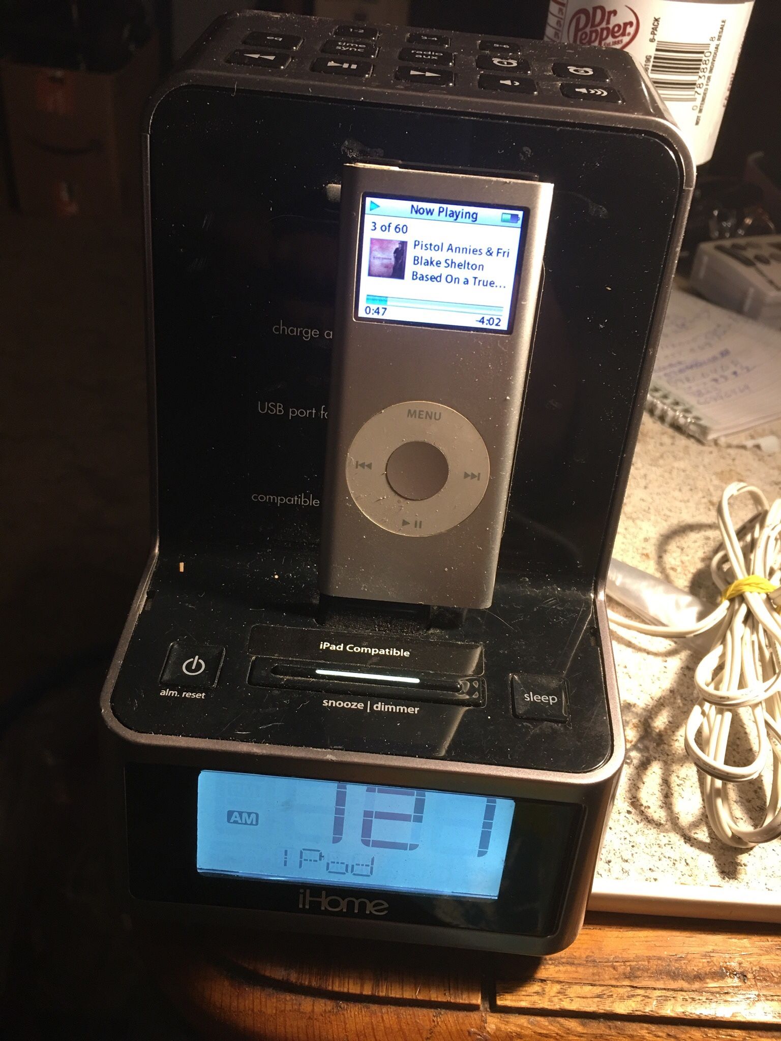 am/fm ipod clock radio