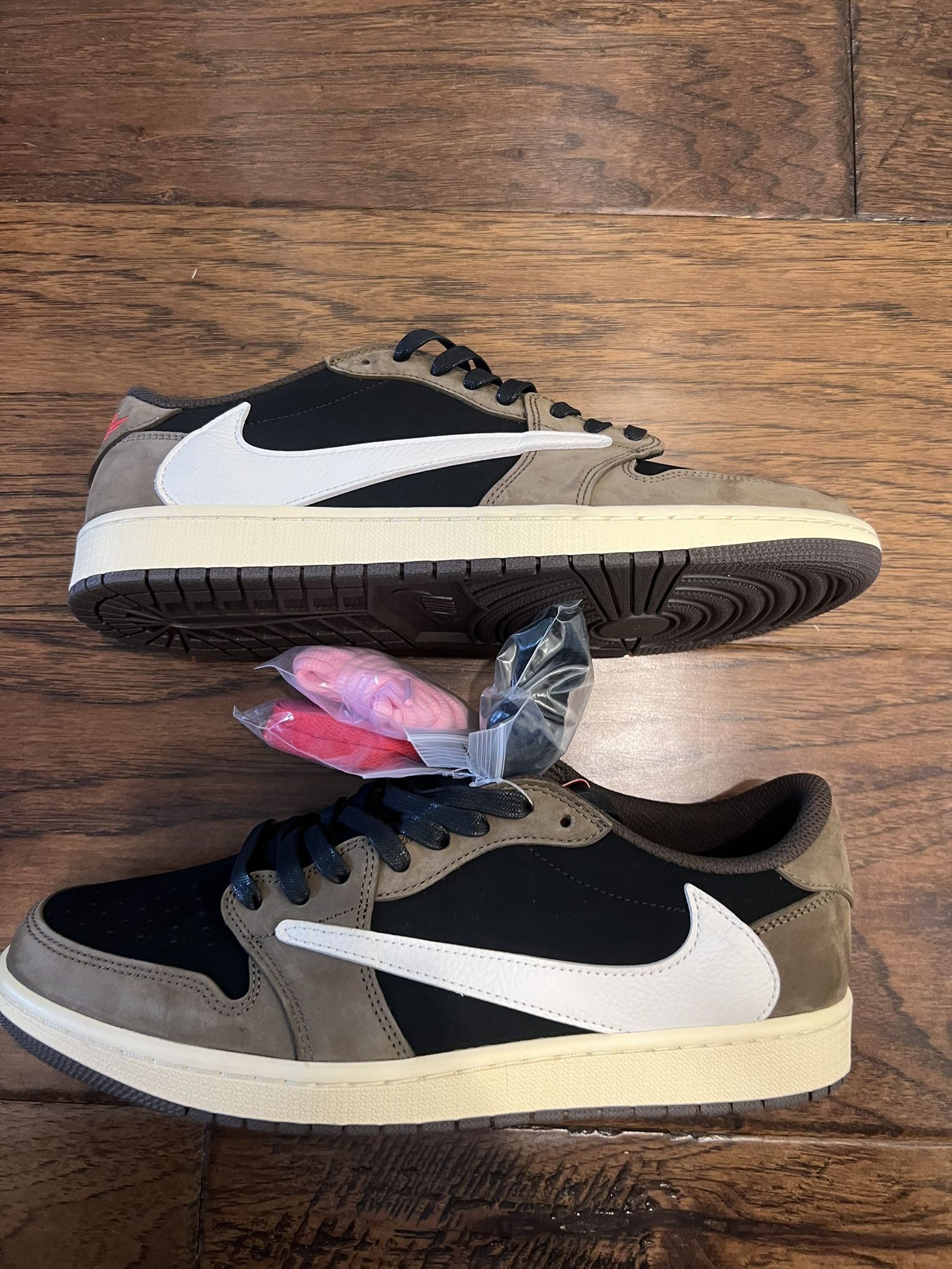 Jordan 1 Low Travis Scott  “Mocha” 1:1