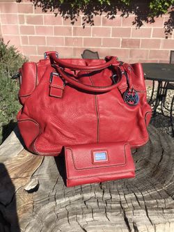 Michael Kors Bag w/ matching Card Wallet