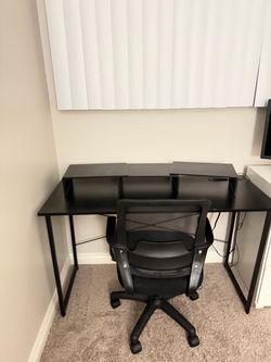 Work / Gaming Desk & spinning black chair