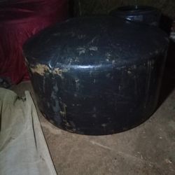 550 Gallons Water Tanks 