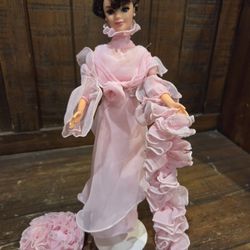 1995 Mattel Barbie as Eliza Doolittle from the My Fair Lady Hollywood Legends Collection