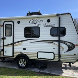 2016 Coachman, Clipper 16 foot travel trailer 50 anniversary