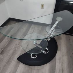 Round Glass Sofa Table Barely Used