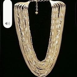 Vintage 1980s gold tone necklaces 